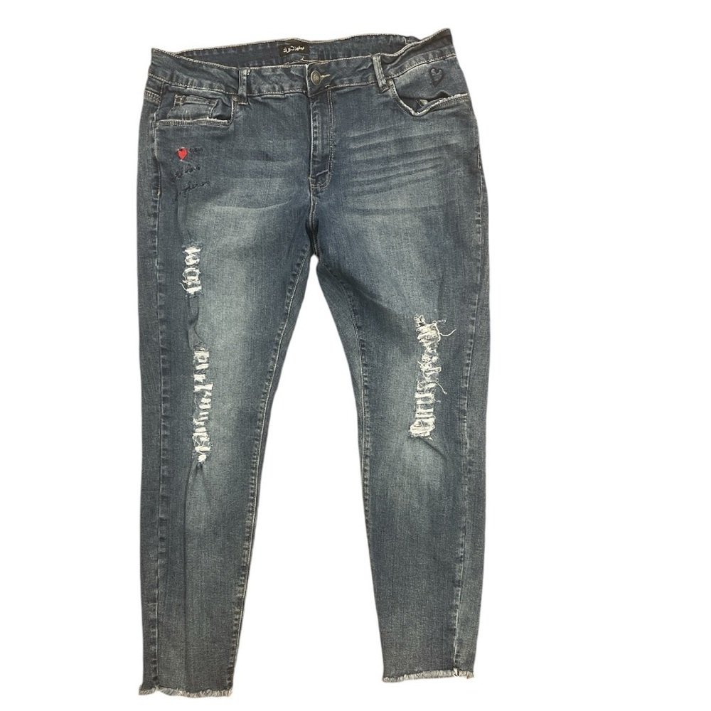 SUKO SZ 14 blue distressed stretch skinny embroidered sorry/not sorry jeans
